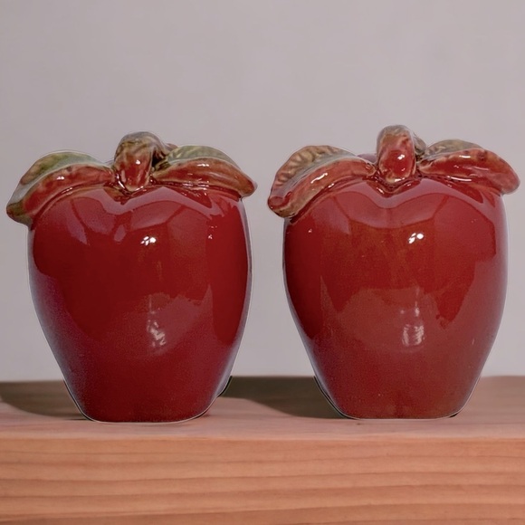 Salt Pepper Shakers Ceramic Apples Rustic Autumn Harvest Artisan Hand Painted - Picture 15 of 15